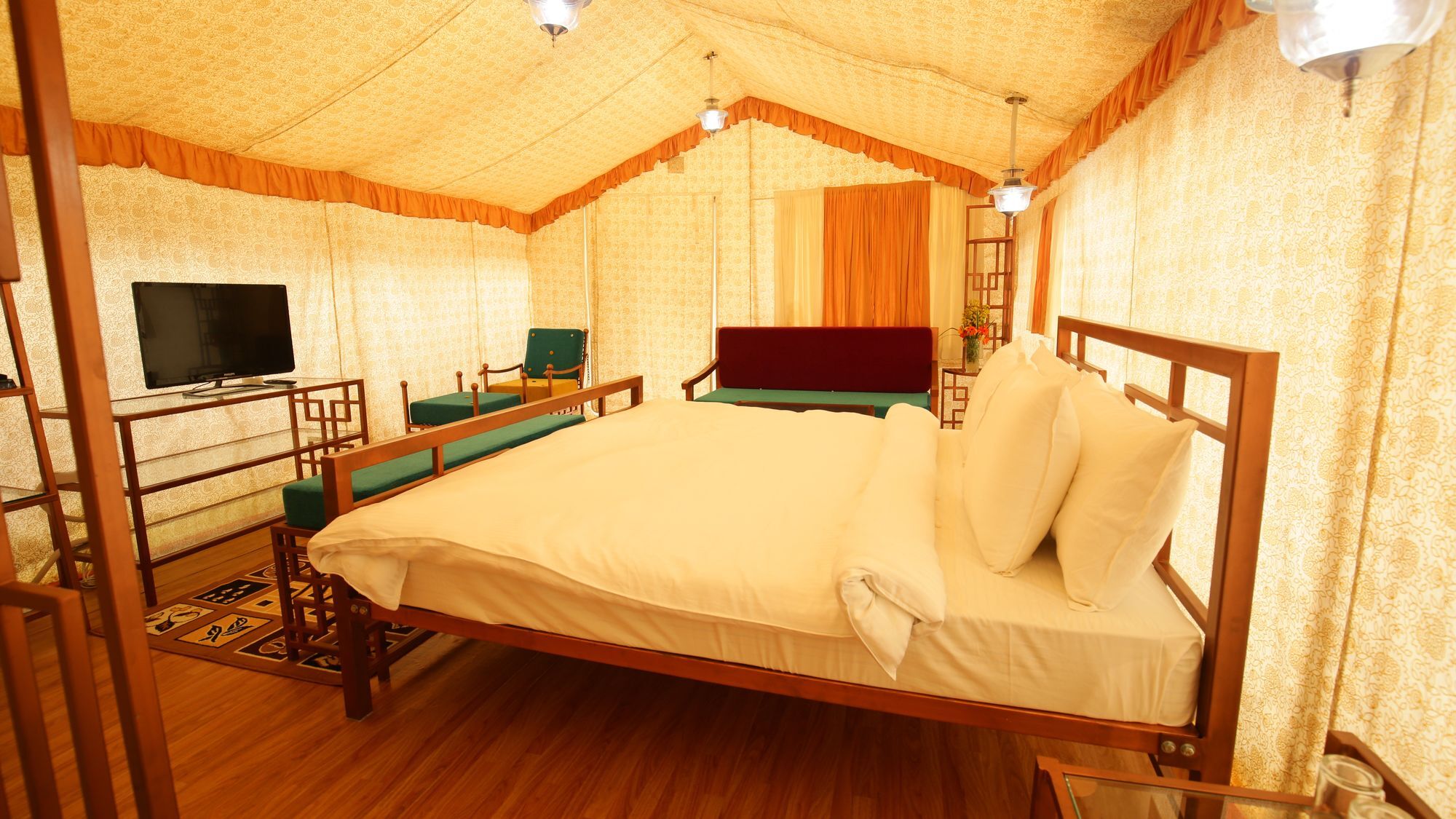 The Swiss Village Resort Nainital Bagian luar foto
